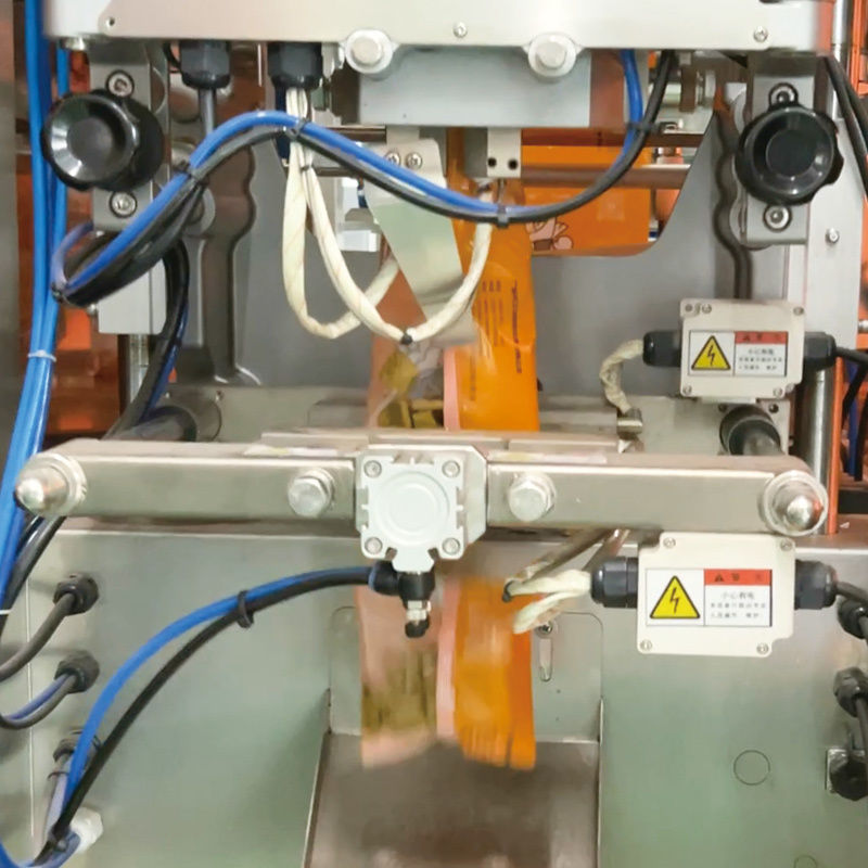 Υψηλής ποιότητας κατακόρυφη αυτόματη ποσοτική σωματίδια σνακ Σφραγίσματα τροφίμων Συμπλήρωση συσκευασία VFFS Ζυγίζοντας και συσκευάζοντας μηχανή